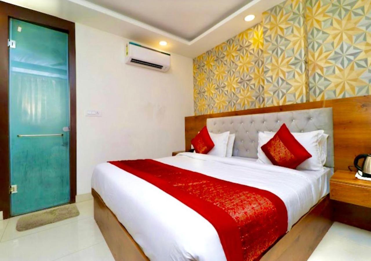 Hotel Galaxy Inn Near Delhi International Airport New Delhi Exterior photo